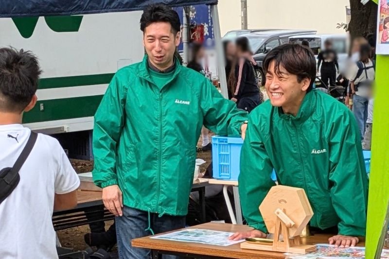 ブース展示説明の様子