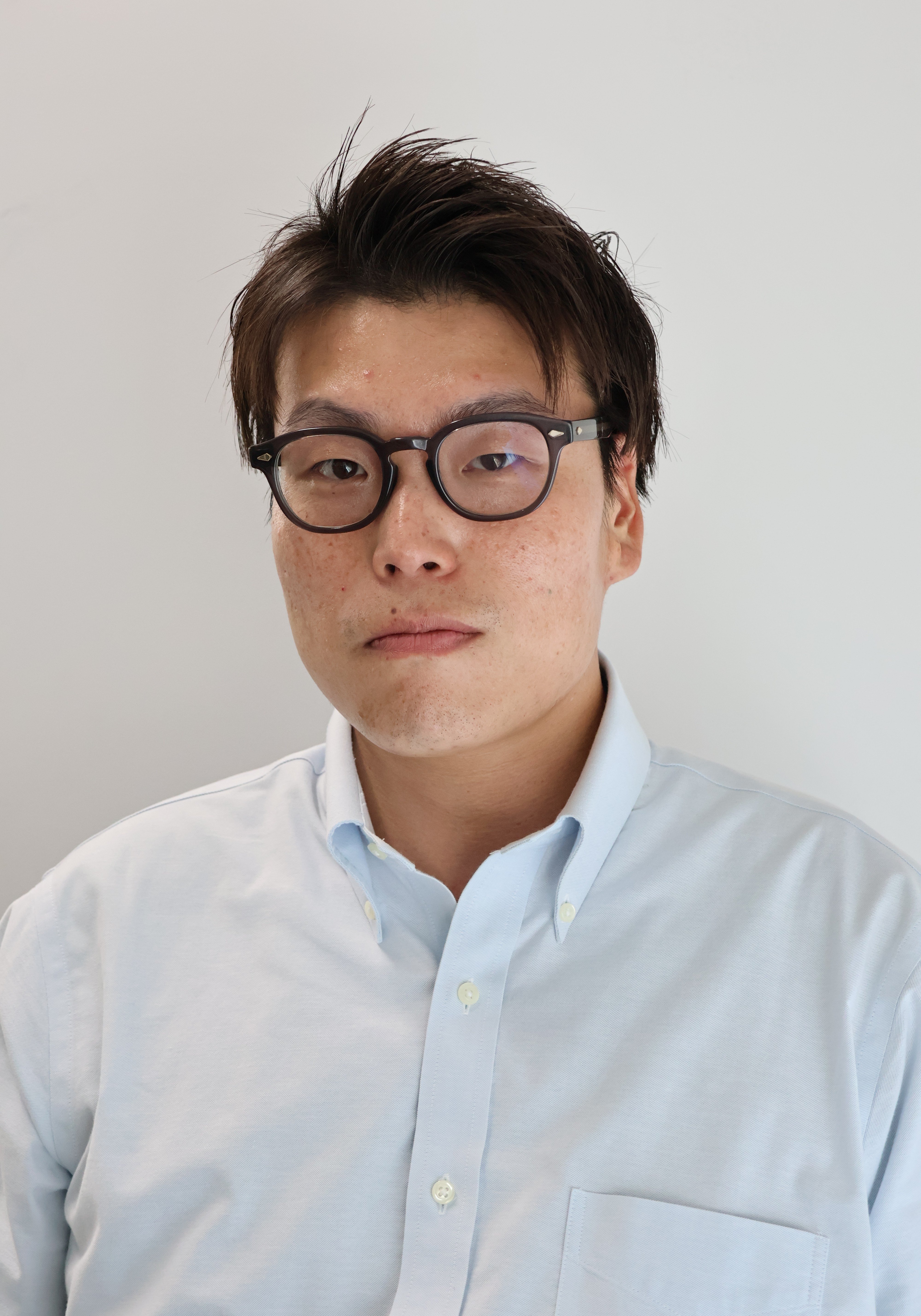 アルケア事業開発部の松岡由樹の顔写真